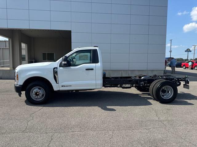 new 2025 Ford F-350 car, priced at $62,401
