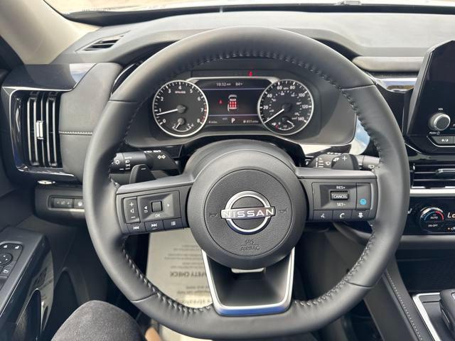 new 2025 Nissan Pathfinder car, priced at $42,120