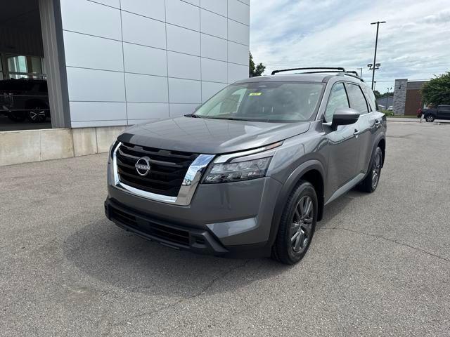 new 2025 Nissan Pathfinder car, priced at $42,120