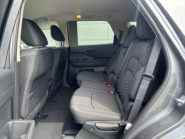 new 2025 Nissan Pathfinder car, priced at $42,120