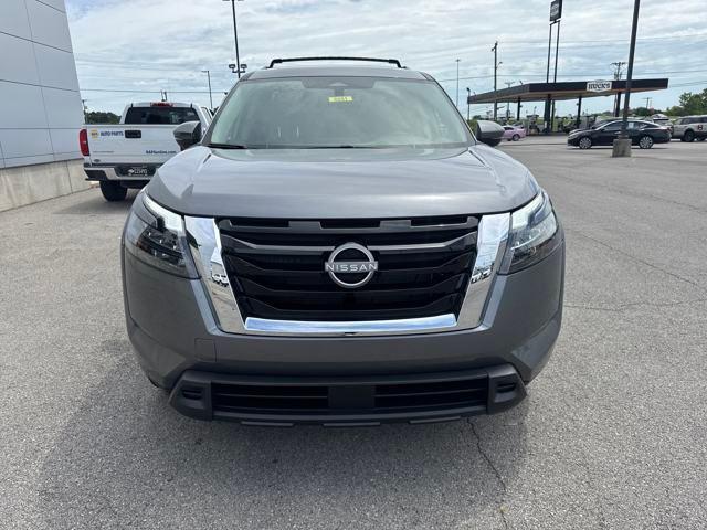 new 2025 Nissan Pathfinder car, priced at $42,120