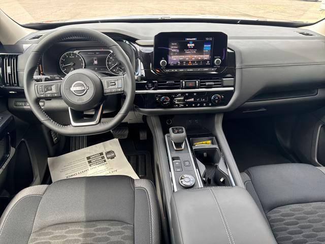new 2025 Nissan Pathfinder car, priced at $42,120