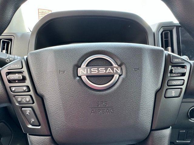 new 2025 Nissan Frontier car