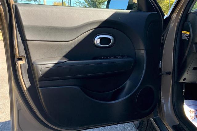 used 2014 Kia Soul car, priced at $6,899