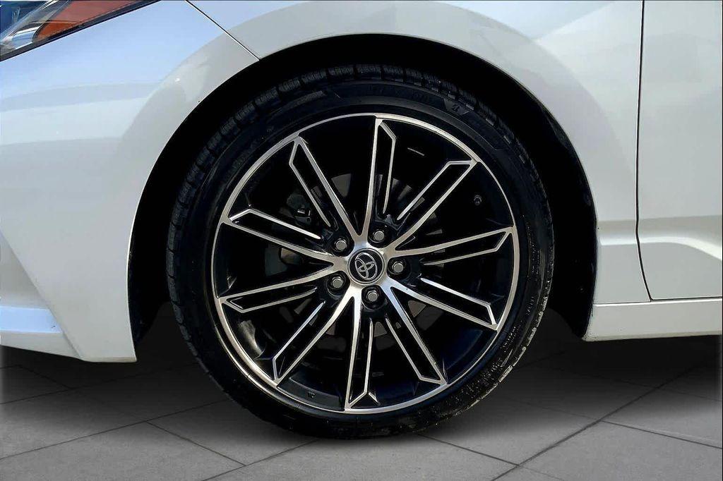 used 2019 Toyota Avalon car, priced at $23,265