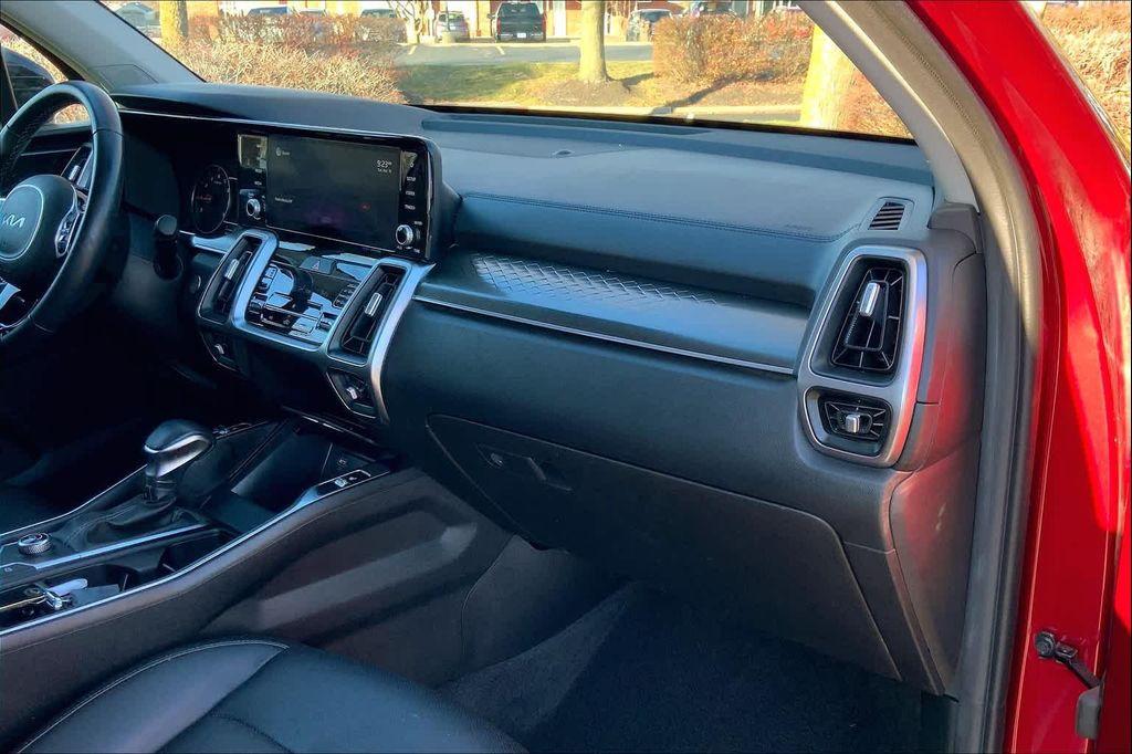 used 2022 Kia Sorento car, priced at $25,998