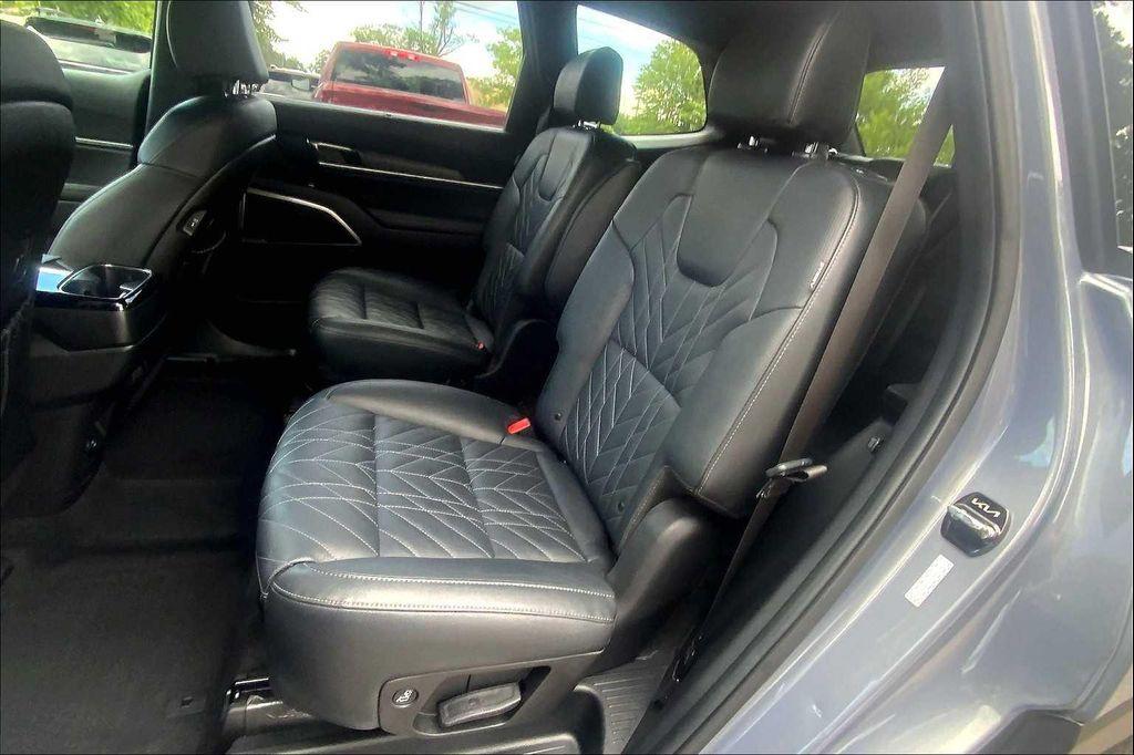 used 2024 Kia Telluride car, priced at $40,449