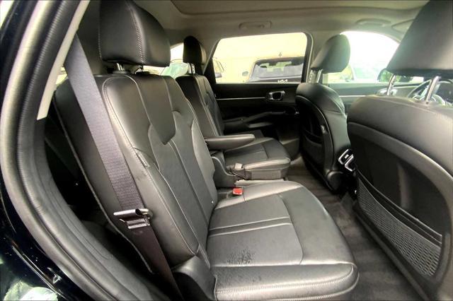 used 2024 Kia Sorento car, priced at $35,838