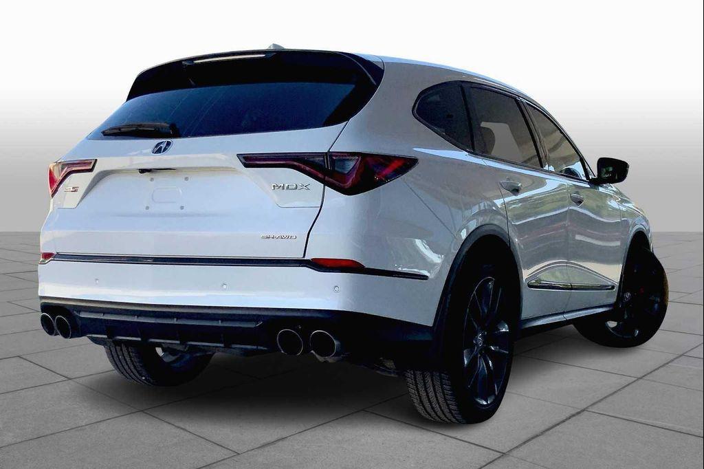 used 2022 Acura MDX car, priced at $43,339