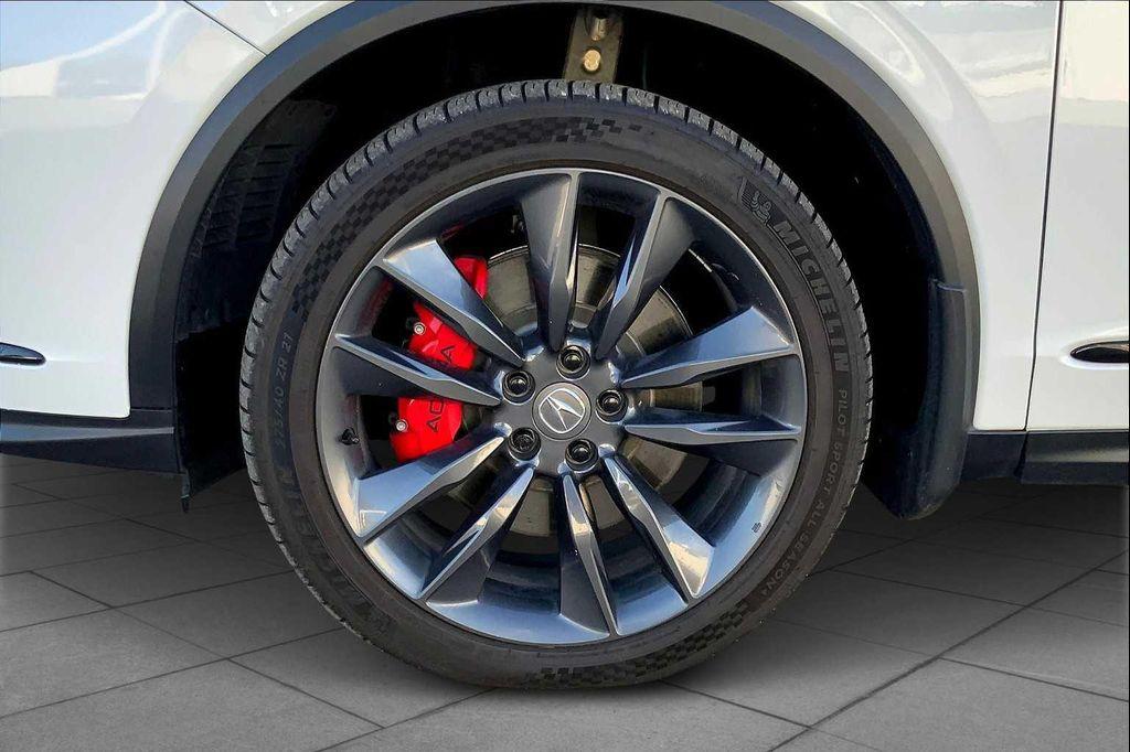 used 2022 Acura MDX car, priced at $43,339