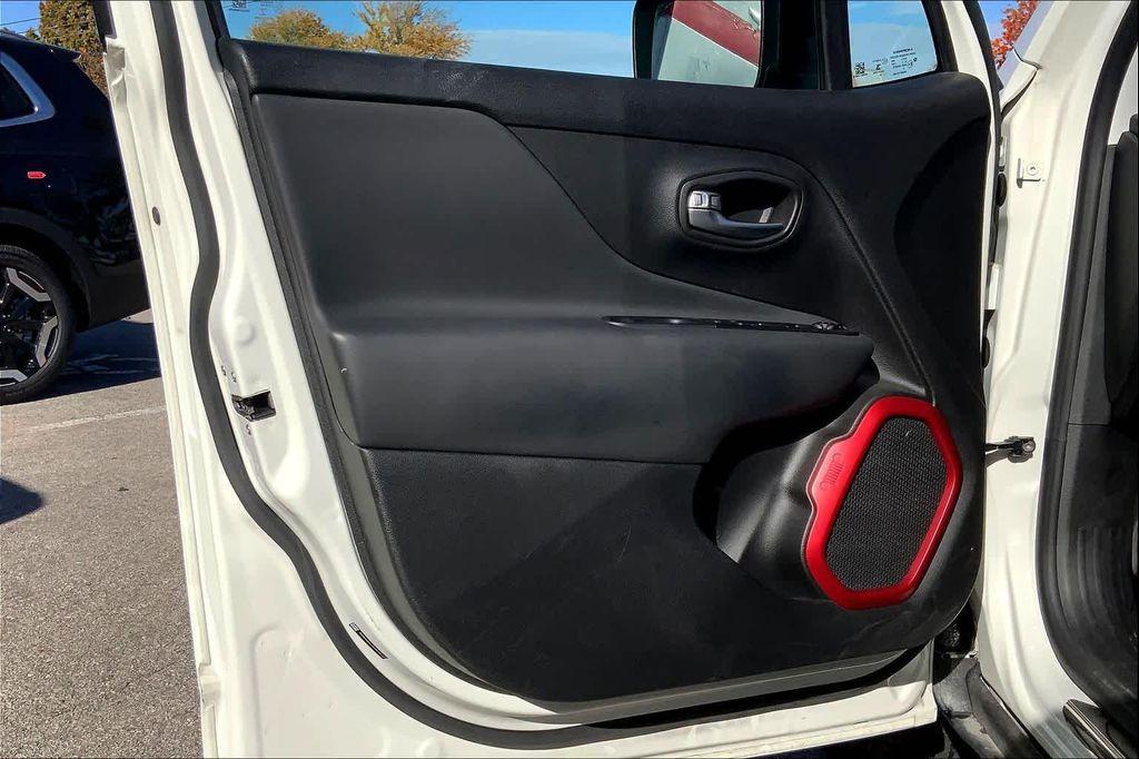 used 2022 Jeep Renegade car, priced at $22,404