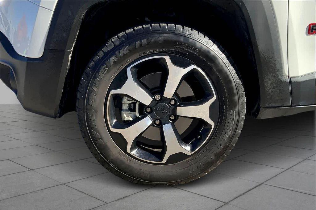 used 2022 Jeep Renegade car, priced at $22,404