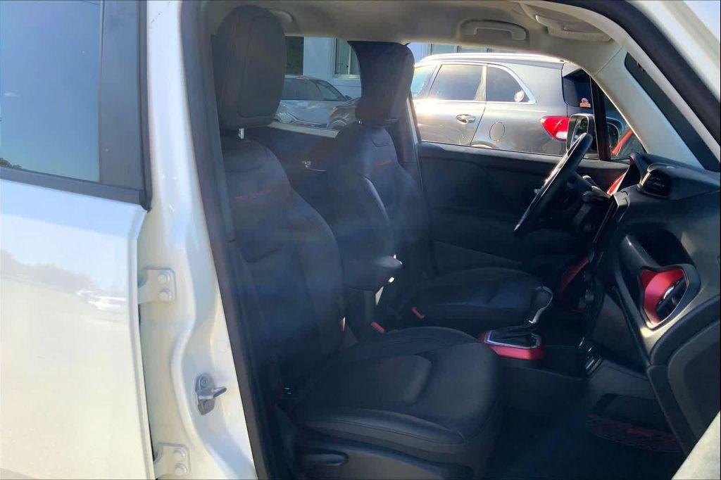 used 2022 Jeep Renegade car, priced at $22,404