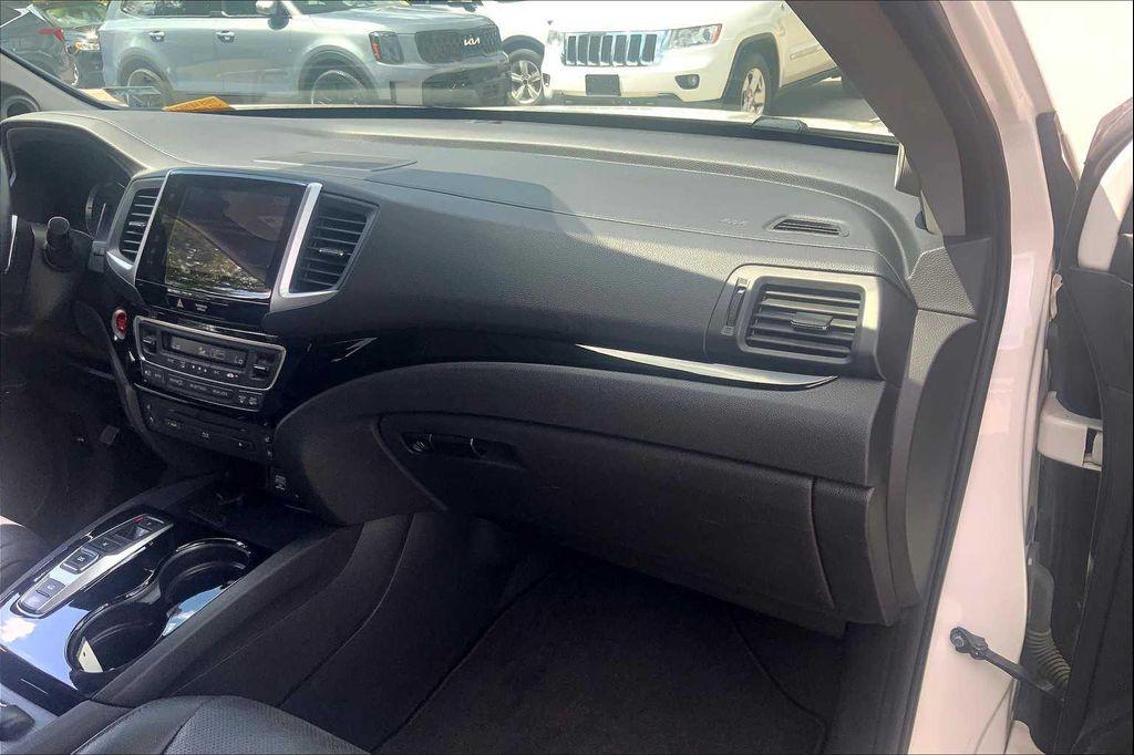 used 2017 Honda Pilot car, priced at $14,999