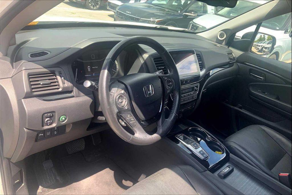 used 2017 Honda Pilot car, priced at $14,999