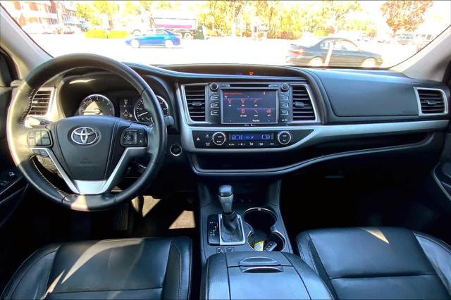 used 2015 Toyota Highlander car, priced at $16,547