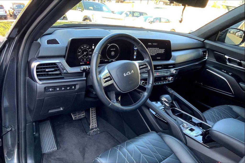 used 2024 Kia Telluride car, priced at $43,277