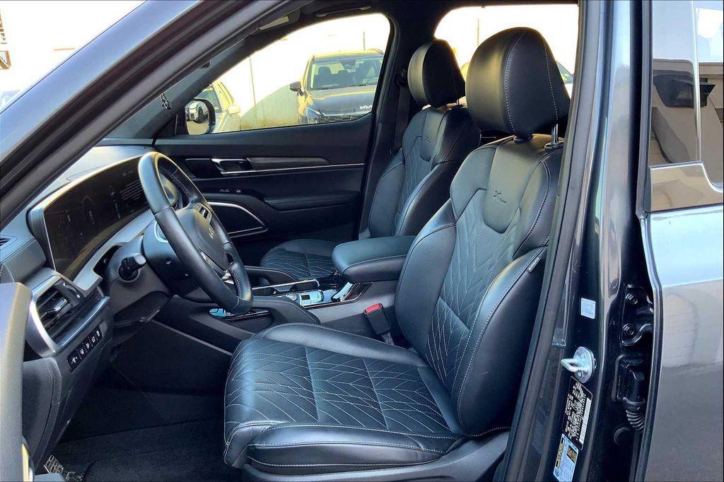 used 2024 Kia Telluride car, priced at $43,277