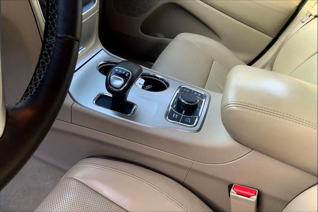 used 2014 Jeep Grand Cherokee car, priced at $13,499