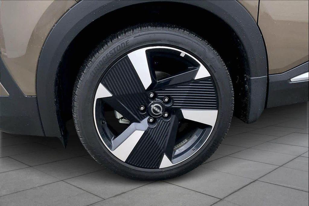 used 2025 Nissan Kicks car, priced at $24,297