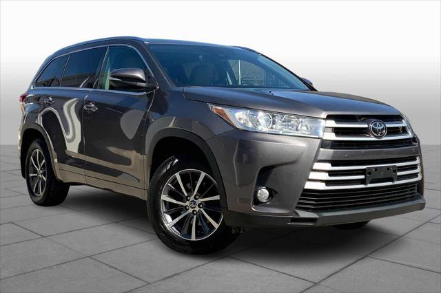 used 2017 Toyota Highlander car, priced at $20,376