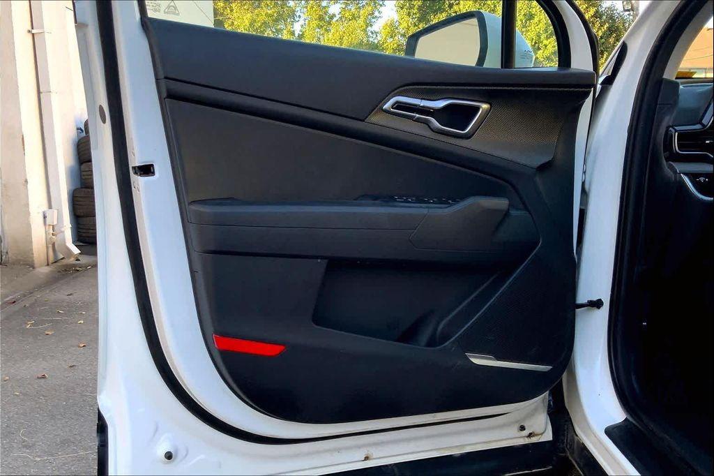 used 2023 Kia Sportage Hybrid car, priced at $21,749