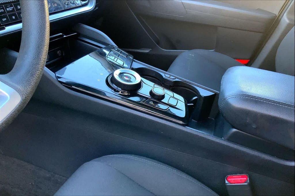 used 2023 Kia Sportage Hybrid car, priced at $20,417