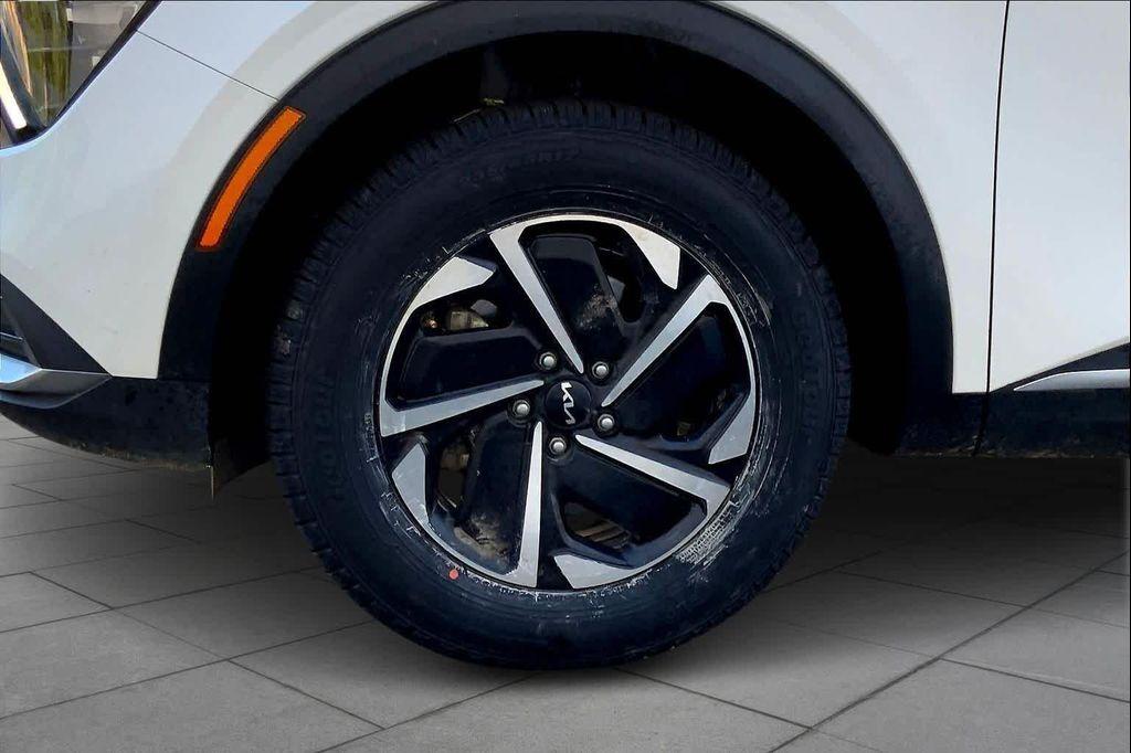 used 2023 Kia Sportage Hybrid car, priced at $21,749