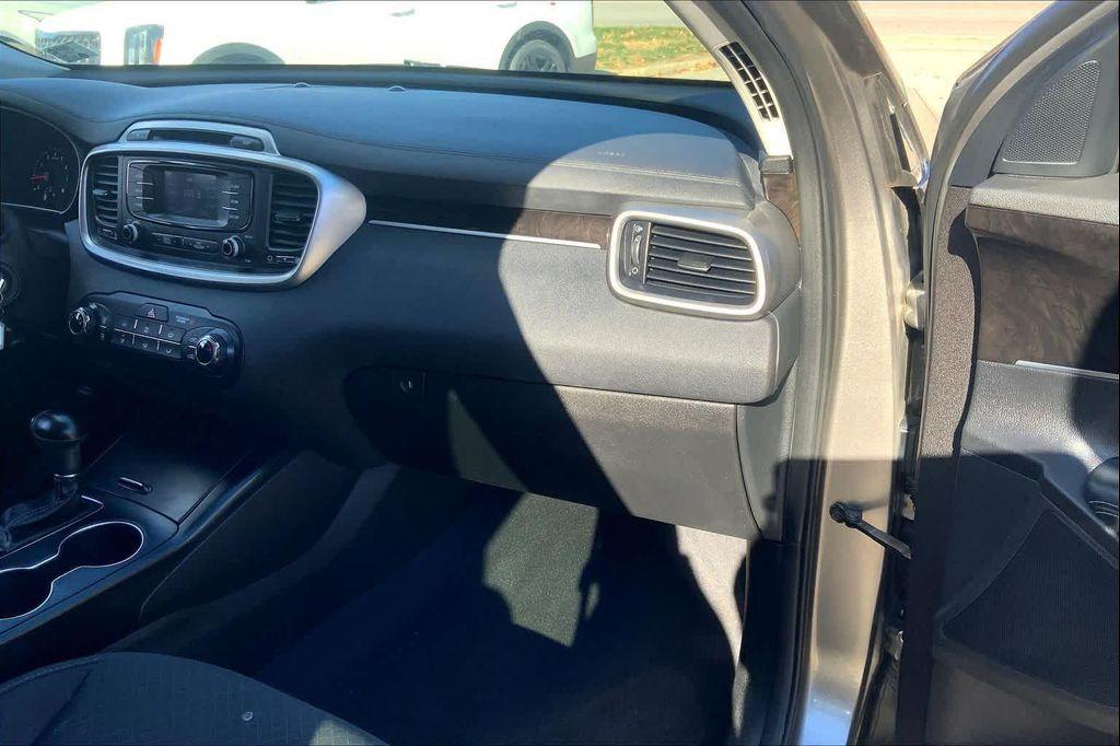 used 2018 Kia Sorento car, priced at $13,666