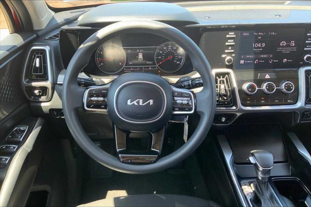 used 2023 Kia Sorento car, priced at $22,499