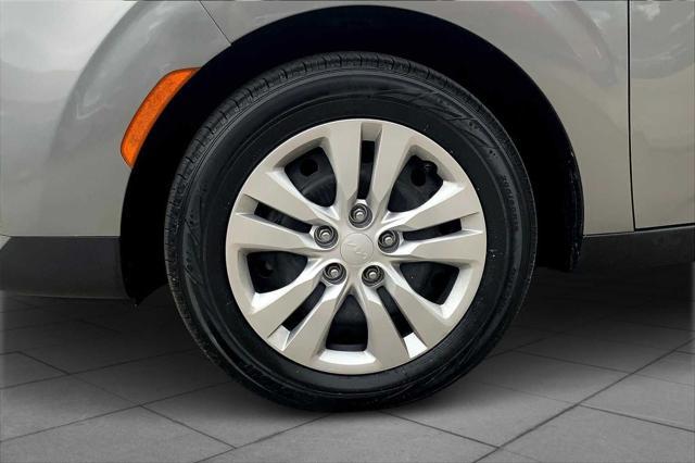 used 2022 Kia Soul car, priced at $18,299