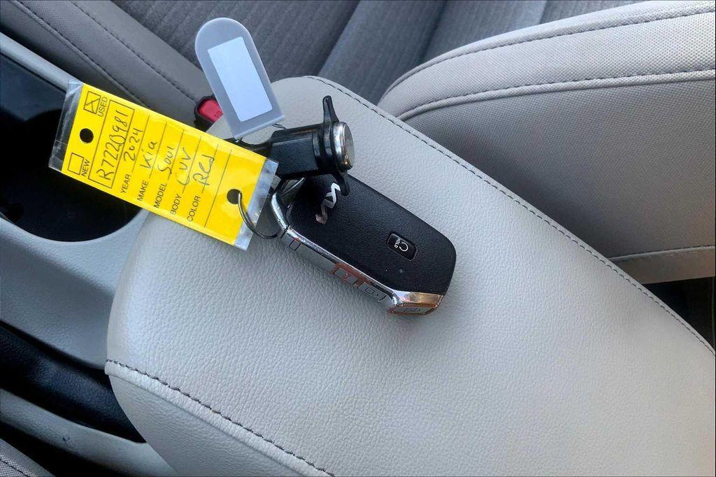 used 2024 Kia Soul car, priced at $21,131