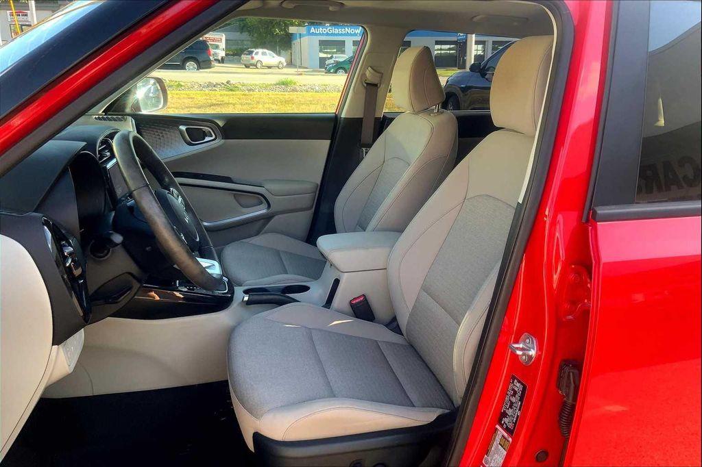 used 2024 Kia Soul car, priced at $21,131