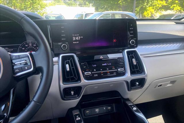 used 2023 Kia Sorento Hybrid car, priced at $31,197