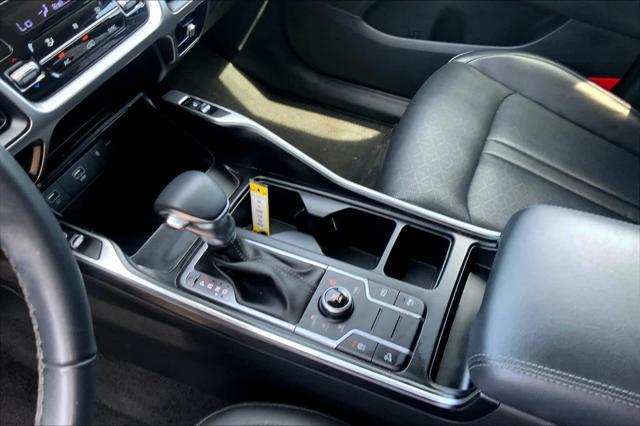 used 2023 Kia Sorento car, priced at $31,240