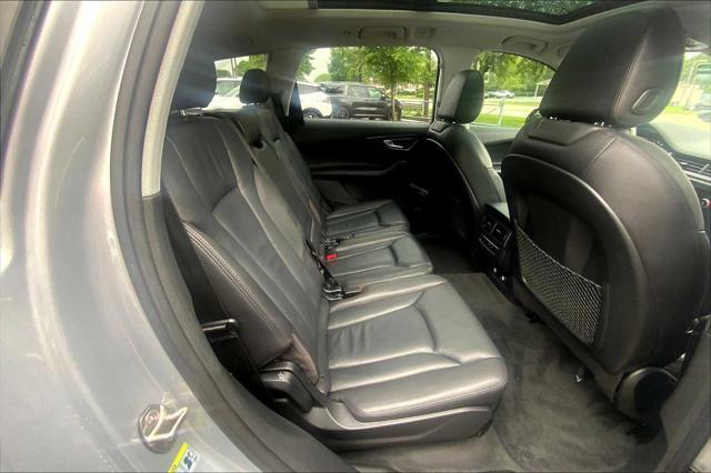 used 2019 Audi Q7 car, priced at $23,418