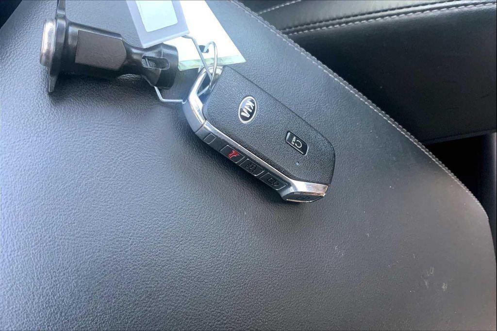 used 2021 Kia Sorento car, priced at $25,499