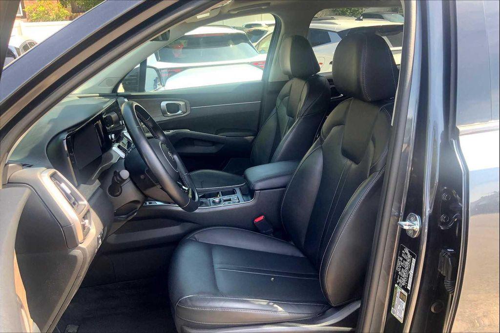 used 2021 Kia Sorento car, priced at $25,499