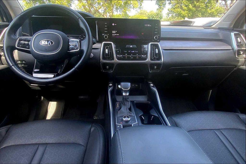 used 2021 Kia Sorento car, priced at $25,499