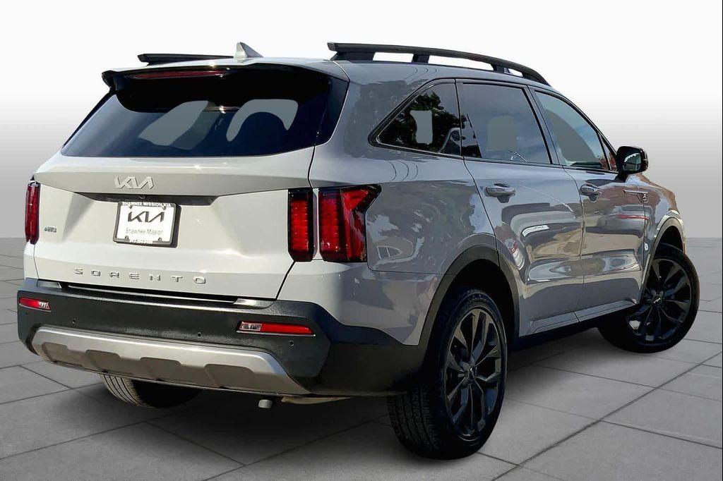 used 2022 Kia Sorento car, priced at $27,129