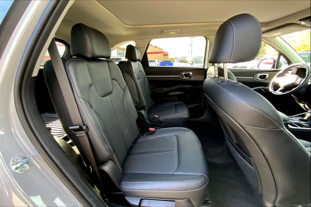 used 2022 Kia Sorento car, priced at $27,129