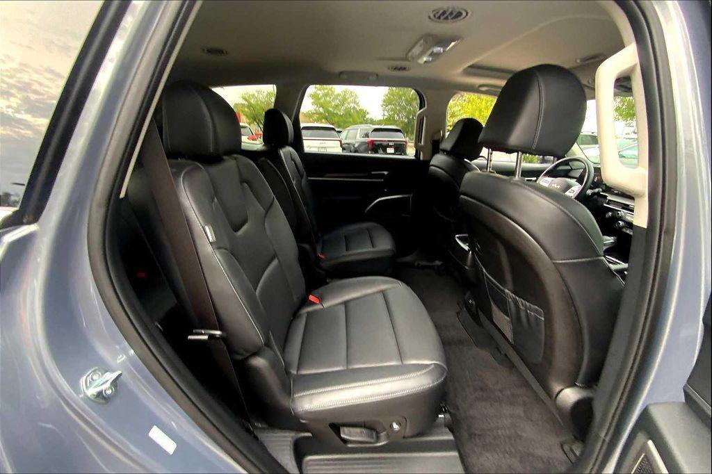 used 2025 Kia Telluride car, priced at $39,999