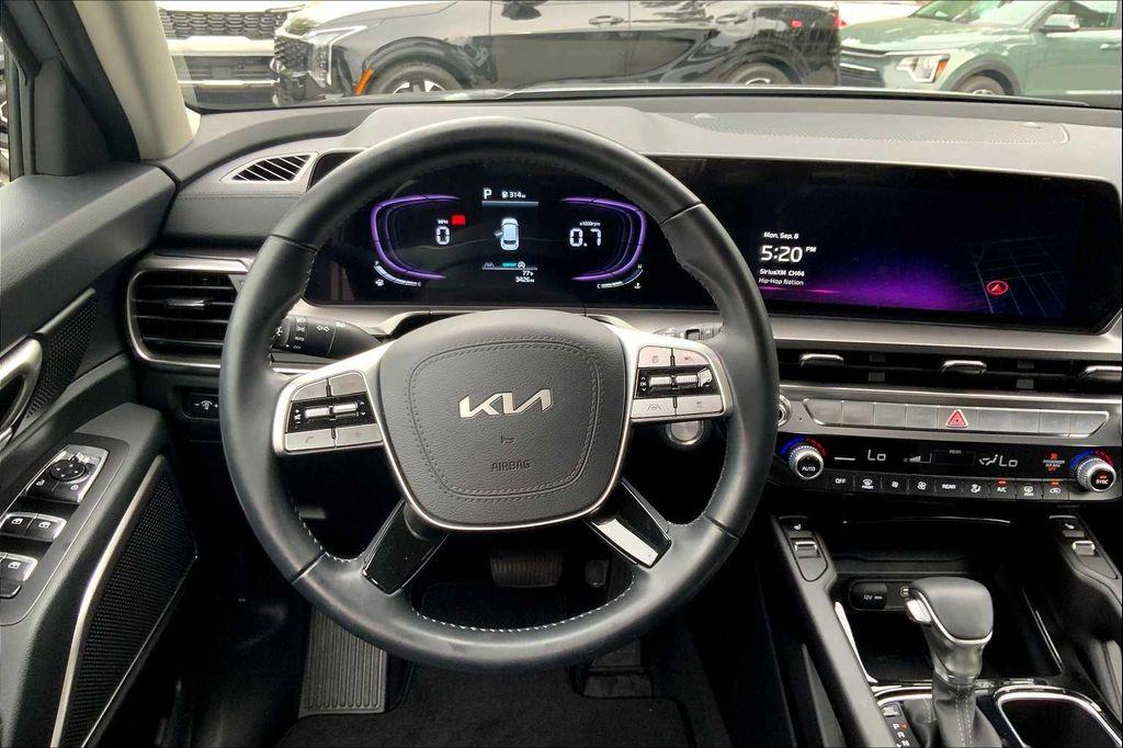 used 2025 Kia Telluride car, priced at $39,999