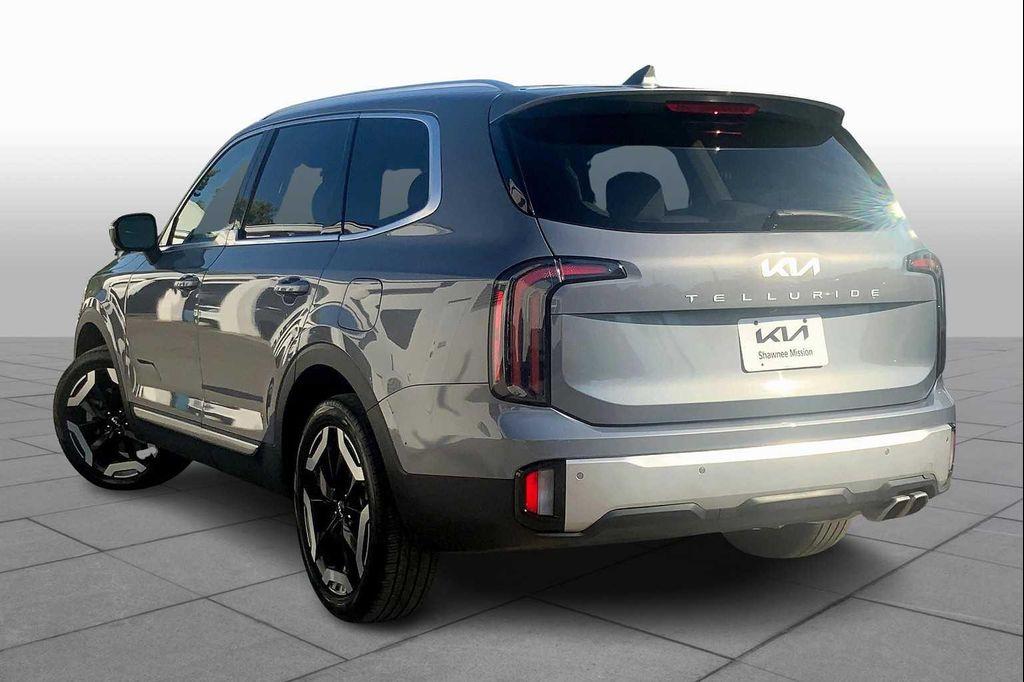 used 2024 Kia Telluride car, priced at $35,342