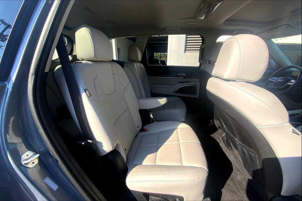 used 2024 Kia Telluride car, priced at $35,342
