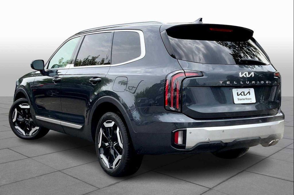 used 2024 Kia Telluride car, priced at $31,019