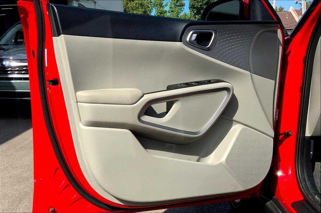 used 2024 Kia Soul car, priced at $18,916