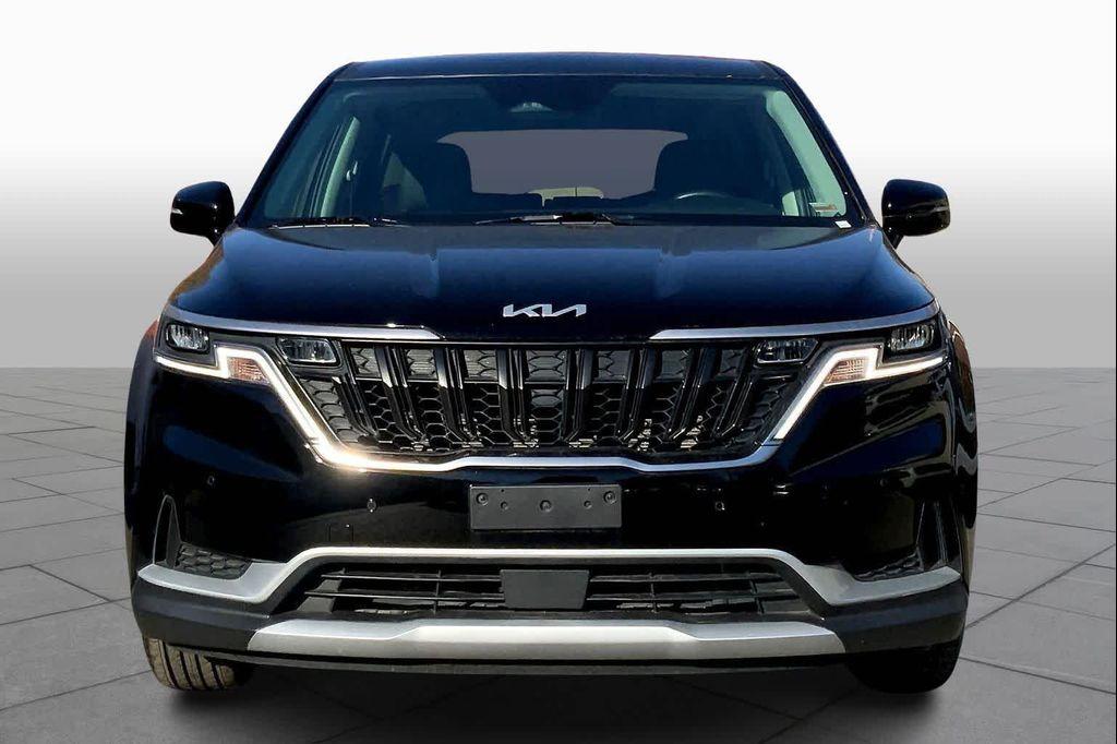 used 2024 Kia Carnival car, priced at $33,898