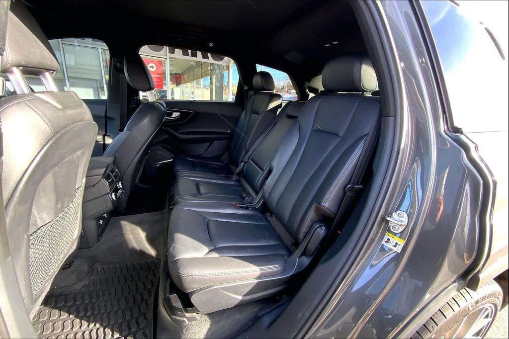 used 2019 Audi Q7 car, priced at $19,714