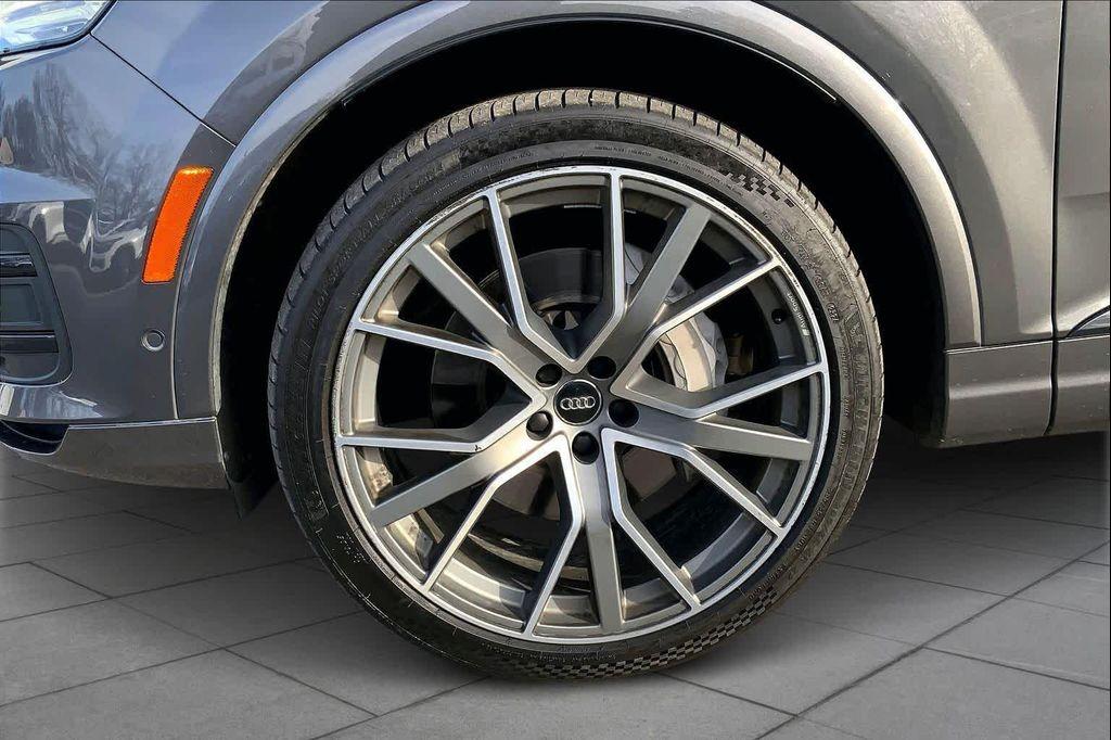 used 2019 Audi Q7 car, priced at $19,714